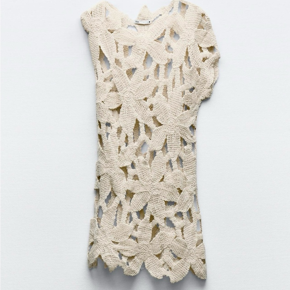 Zara ASYMMETRIC BEACH CROCHET DRESS